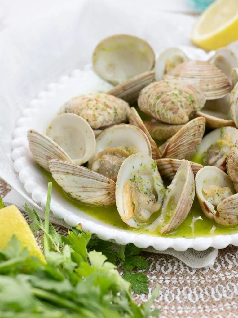 Spanish Clams in Green Sauce (Almejas en Salsa Verde) Spanish Green Sauce Clams in garlic parsley green sauce